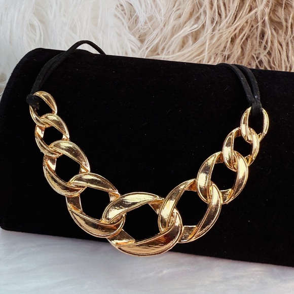 Black and Goldtone Chain Costume Necklace - Picture 3 of 6